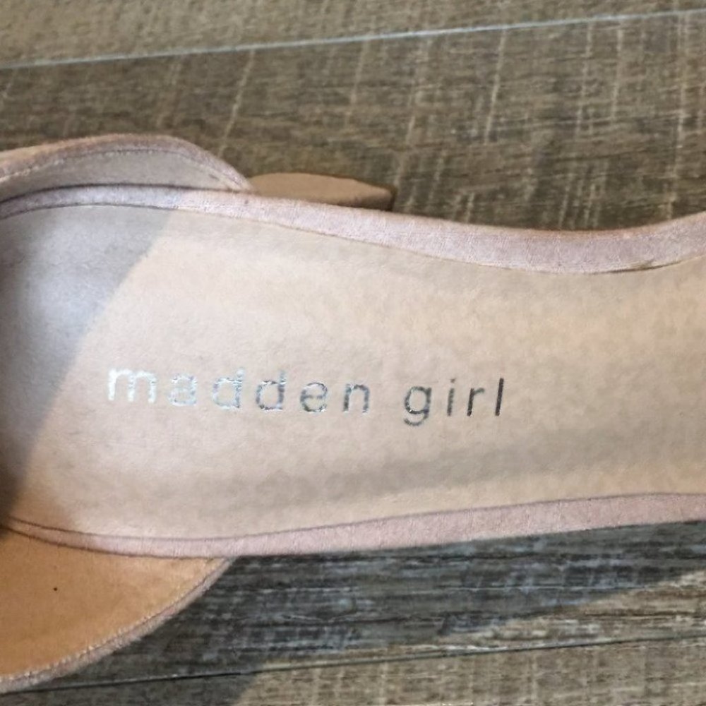 EUC Women’s Madden Girl Belindda Sandal - Picture 8 of 10